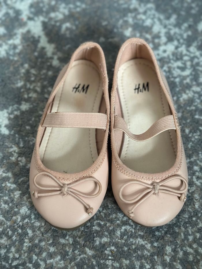 Ballerines H&M Taille 24 - photo numéro 1