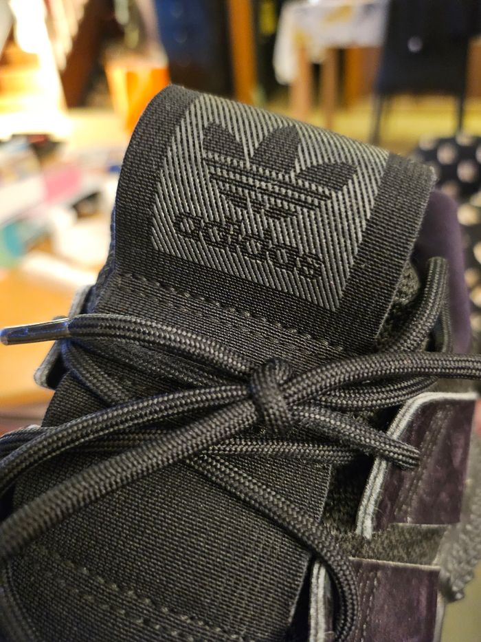 Superbes Adidas sneakers - photo numéro 4
