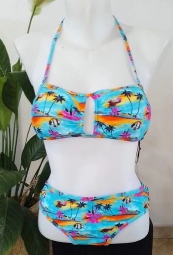 🩱 Maillot de bain Valège Taille 36 neuf ( polyamide/élastane)