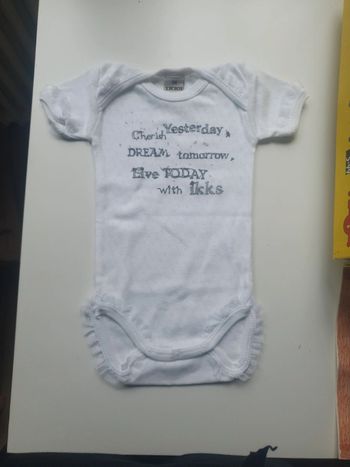Body ikks neuf - 6 mois