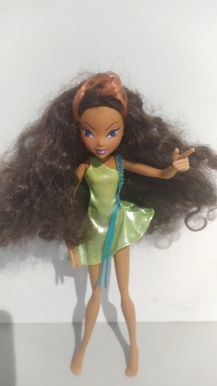 poupée winx '' 2004 '' rainbow