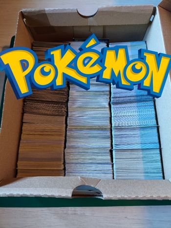 Lot de 100 cartes Pokémon VF en très bon état 