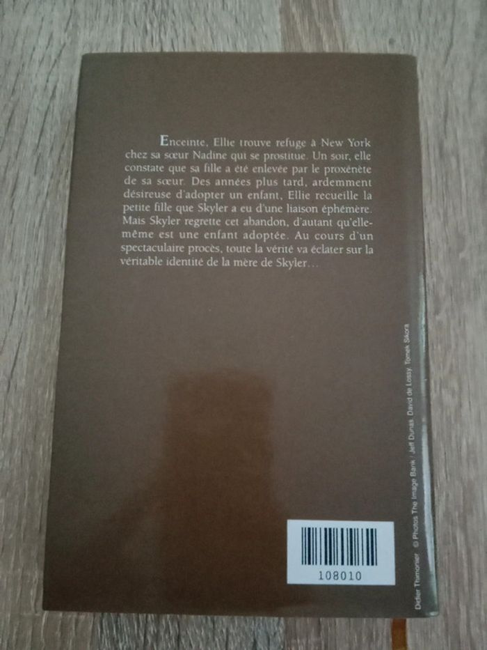 Eileen Goudge 🪅 L'heure des secrets - photo numéro 2