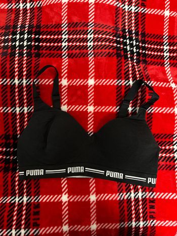 Puma brassière de sport noir avec bonnet formé