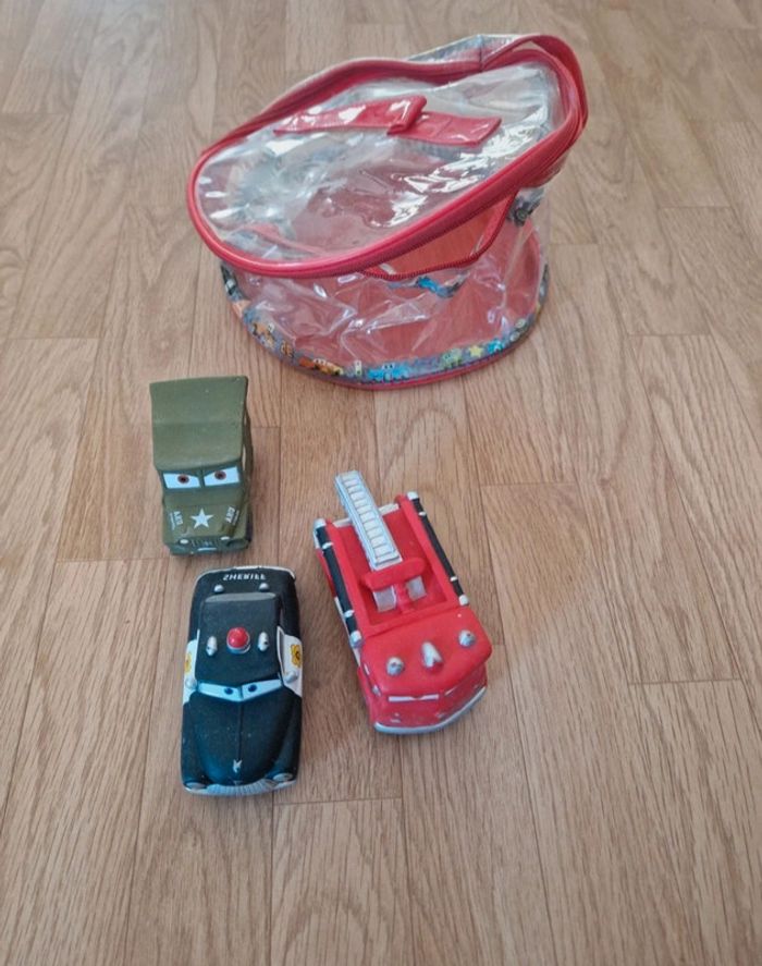 🚗 Lot 3 voitures plastique + sac de rangement – Thème Cars
