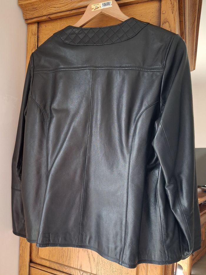 Veste cuir neuve - photo numéro 2