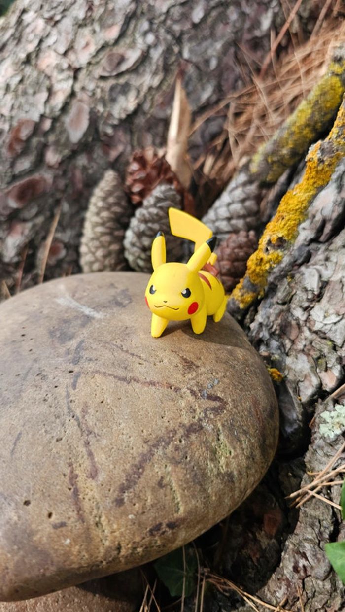 Super figurine Pokemon Nintendo tomy pikachu - photo numéro 2