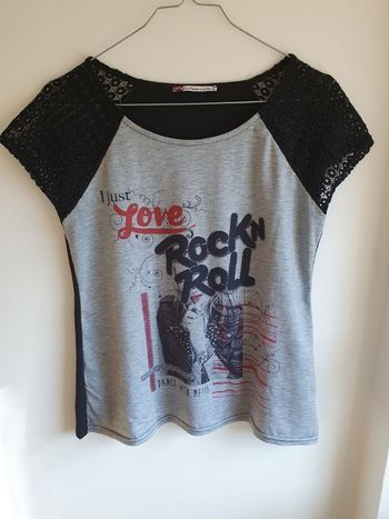 T-shirt femme S ou fille 16 ans
