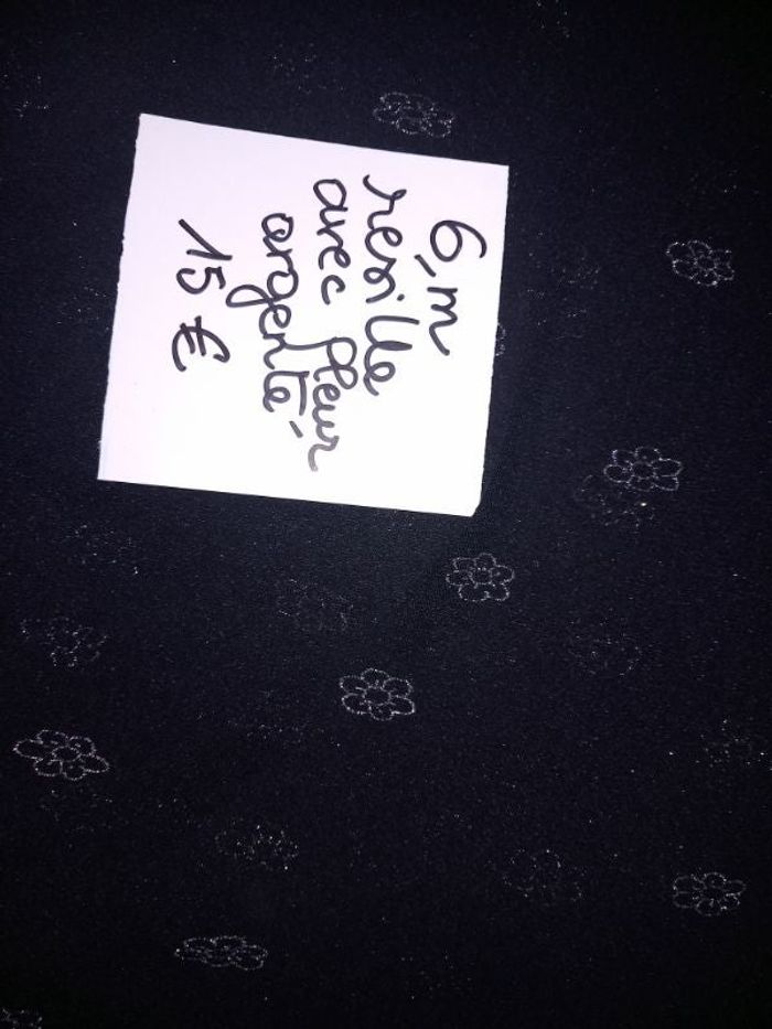 coupon de tissu résille