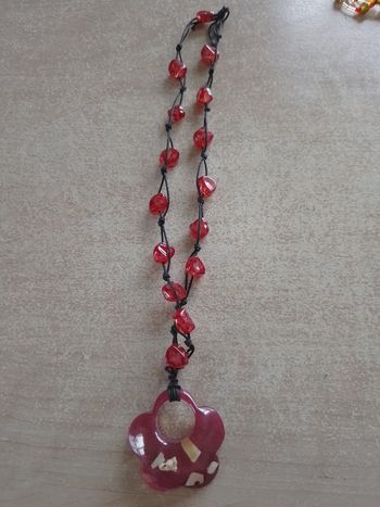 Collier rose fantaisie
