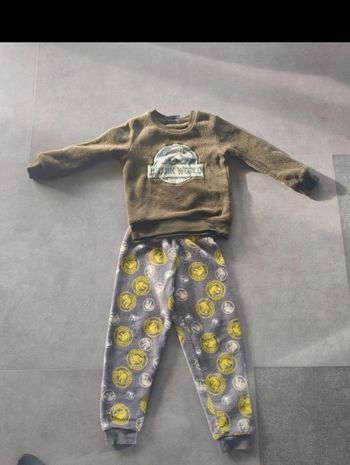 Pyjama polaire Jurassic World 5 ans, Parfait état