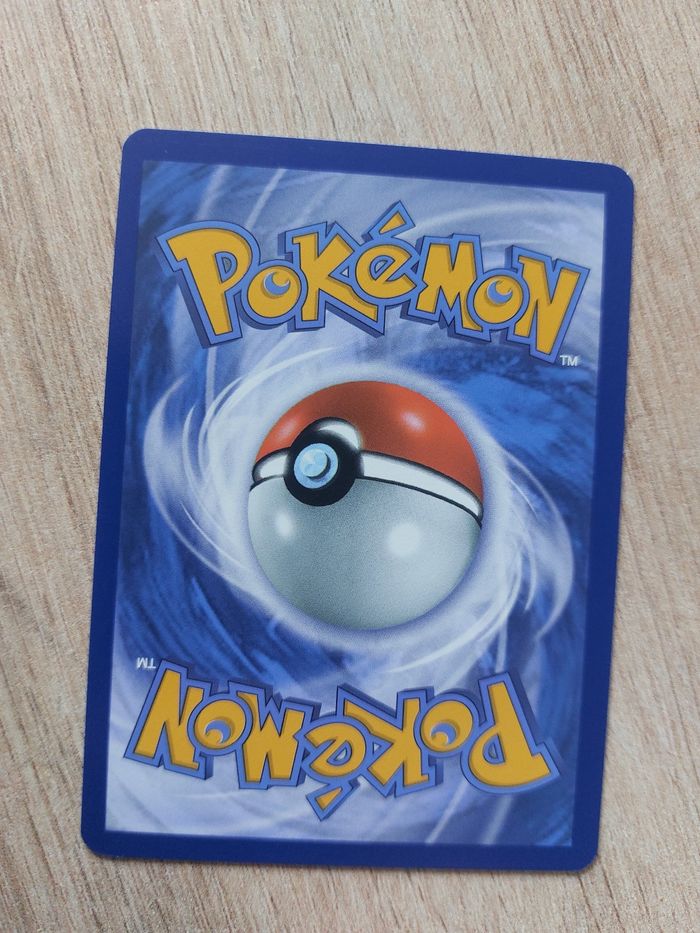 Carte pokemon Sepiatroce Vmax 122/192 Clash Des Rebelles - photo numéro 2