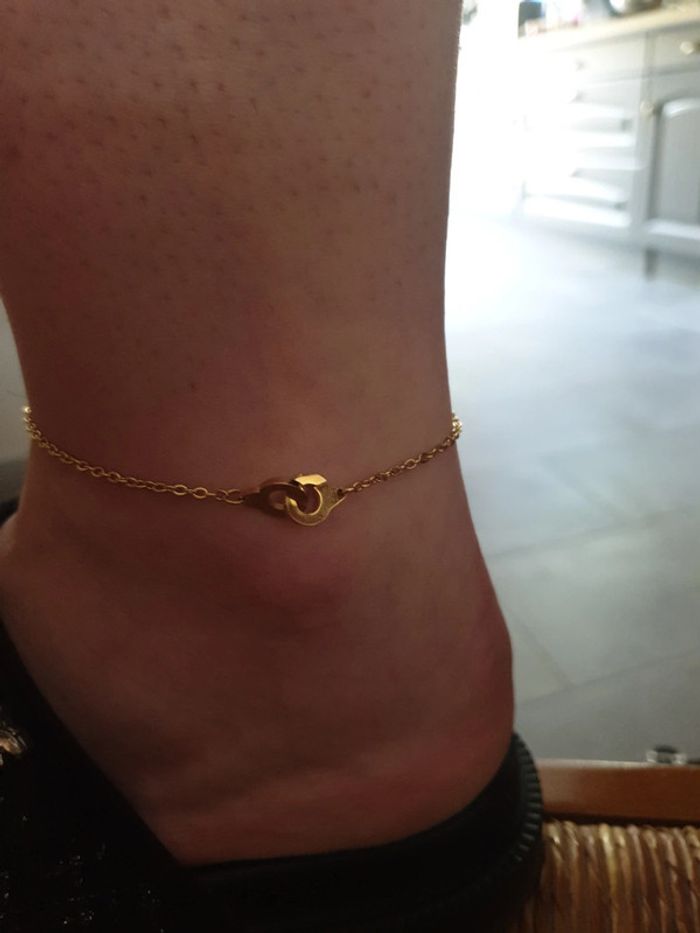 Bracelet cheville menotte - photo numéro 2