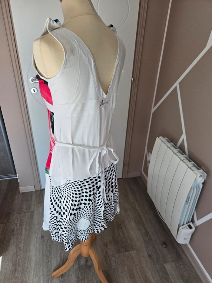 Superbe robe Desigual Taille L neuve - photo numéro 4