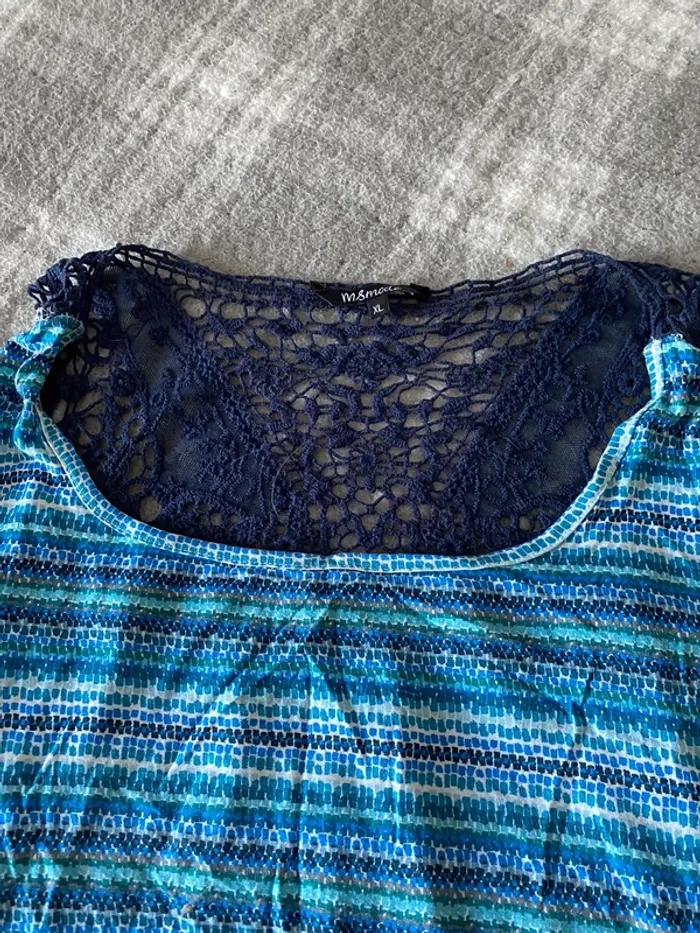Haut à dentelle  taille xl