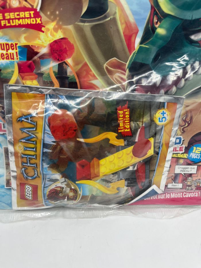 Livre d’activité Magazine Lego Chima  avec son sachet de construction Neuf ! - photo numéro 2