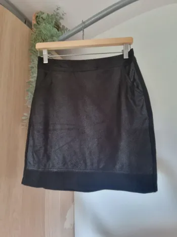Jupe courte noire simili