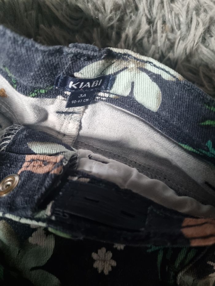 Short en jean à fleurs 3ans - photo numéro 3