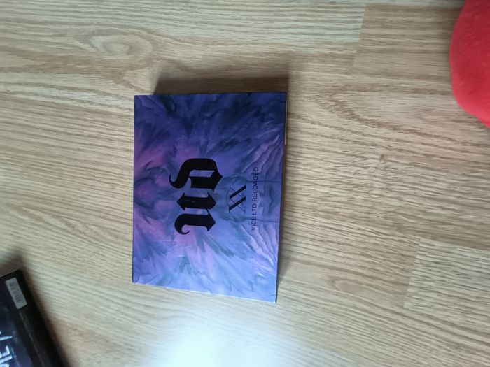 2 PALETTES URBAN DECAY VICE ET VICE AVEC SA POCHETTE NEUVES