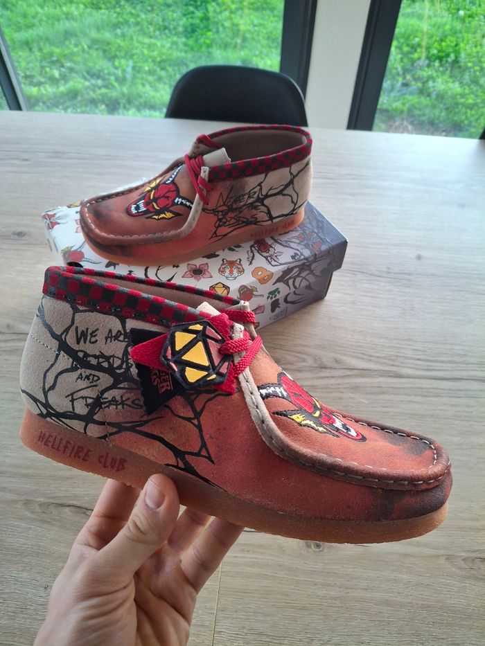 Clarks Wallabe Cuir de Nubuck Stranger Things T38 Neuve - photo numéro 2