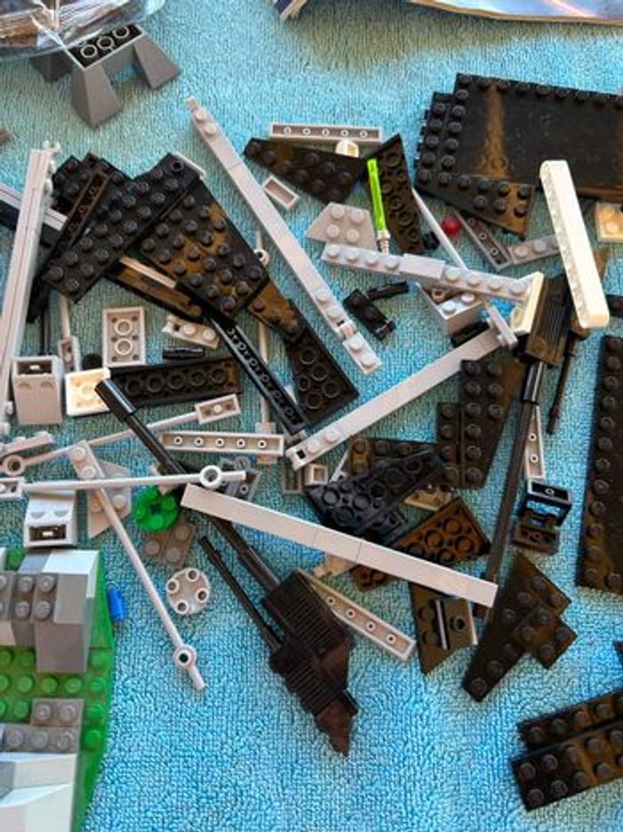 Lego Star Wars 9492 - Tie Fighter - TBE - photo numéro 8