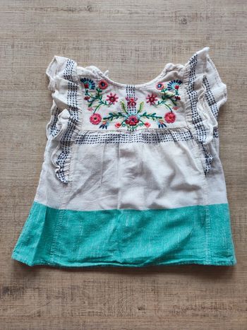 Blouse brodée 3/4 ans