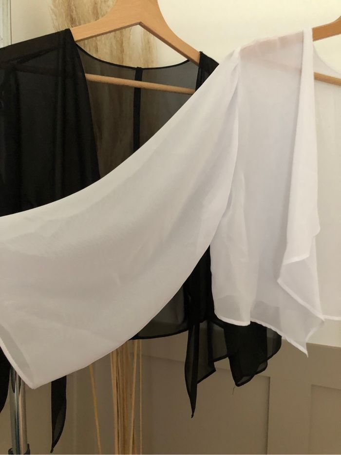 Lot 2 boléros en voilage neufs taille S - photo numéro 5