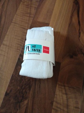 2 paires collants neuves 18/24 mois