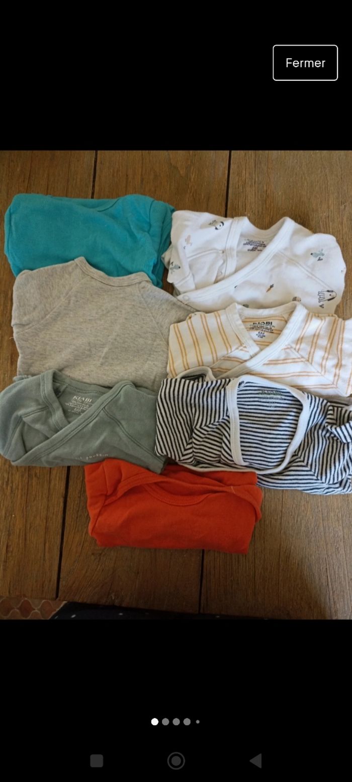 Lot de 7 bodies 6 mois