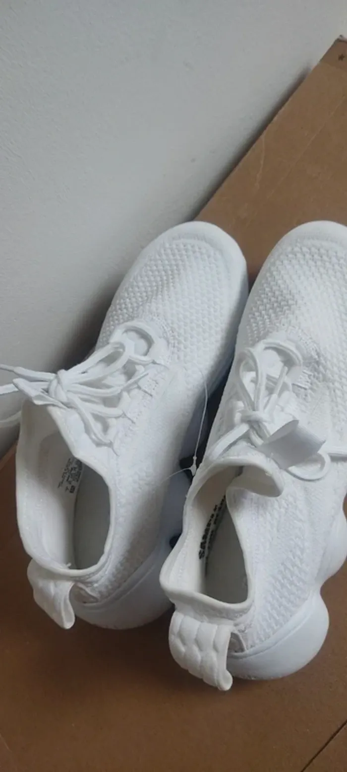 Baskets Reebok blanche taille 37, 5 - photo numéro 2