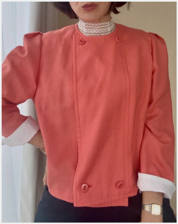 Veste courte vintage corail et blanche très bon état - photo numéro 2