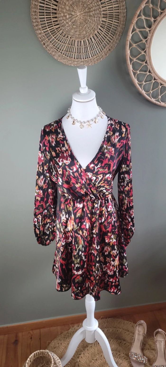 Magnifique robe New collection Taille S - photo numéro 3