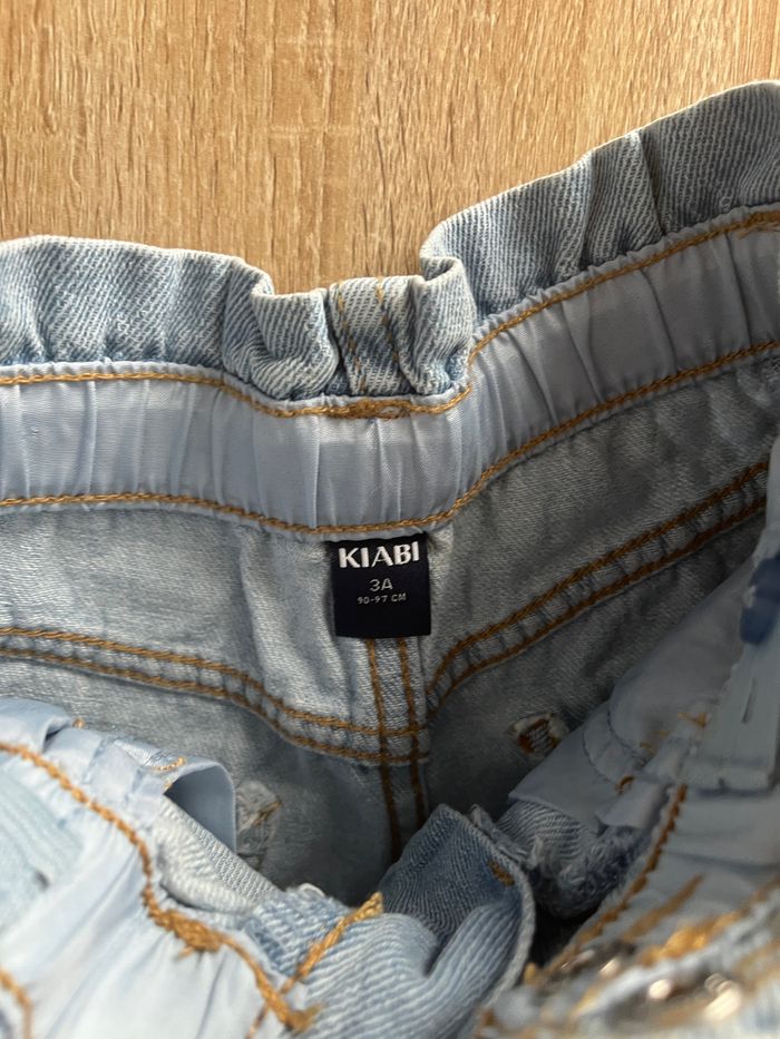 Short en jean clair fille 3 ans kiabi - photo numéro 4