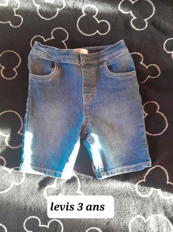 Short levi's