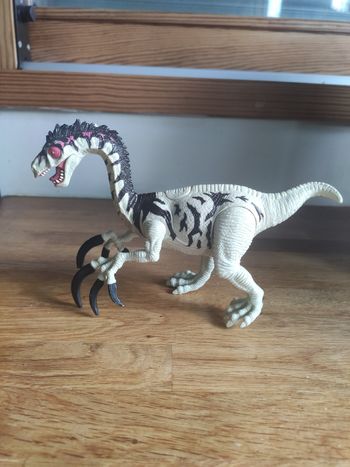 Dinosaure theropode articulé 