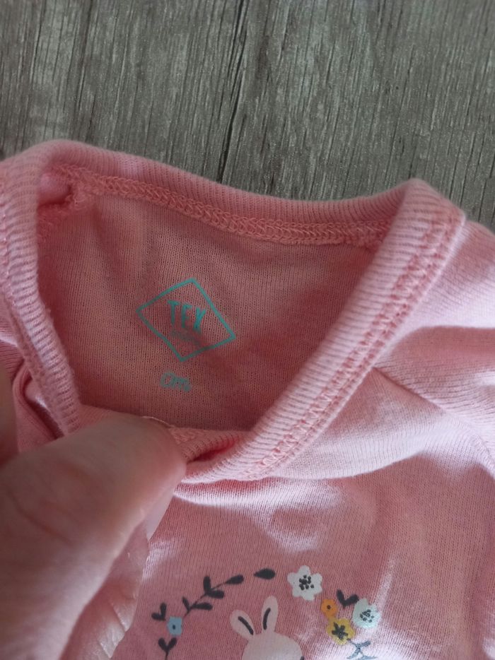 Lot de 3 bodys manches courtes fille taille 0 mois - photo numéro 3