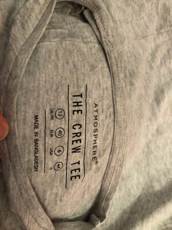 T shirt taille 40 - photo numéro 3