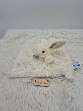Doudou plat carré lapin Flocon Baby Nat BN051