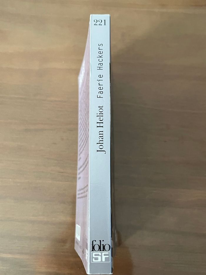 Faerie Hackers Johan Heliot Folio SF NEUF - photo numéro 3