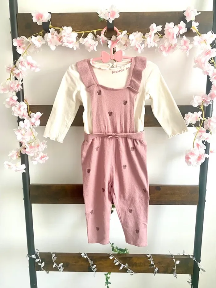Ensemble Minnie salopette et t-shirt manches longue Disney taille 18 mois excellent état