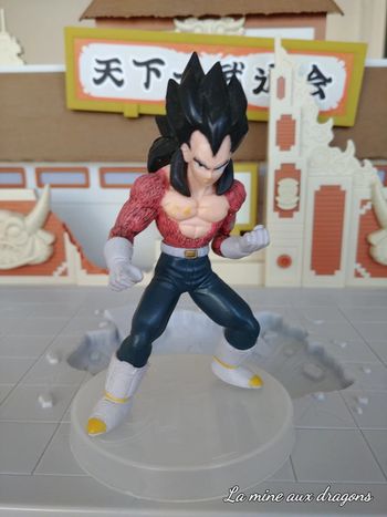 Figurine Dragon Ball Z Real Works DBZ Vegeta SS4 figure DBZ DBS rare bejita