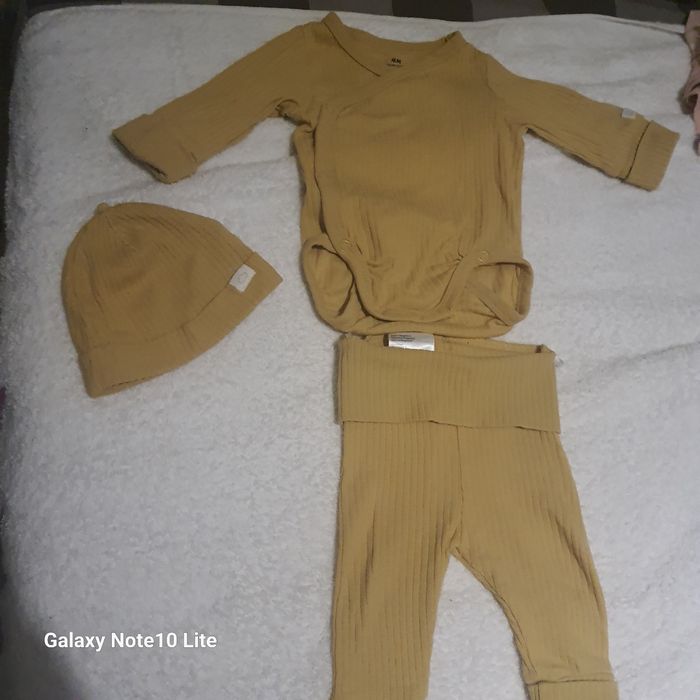 Ensemble body leggings bonnet