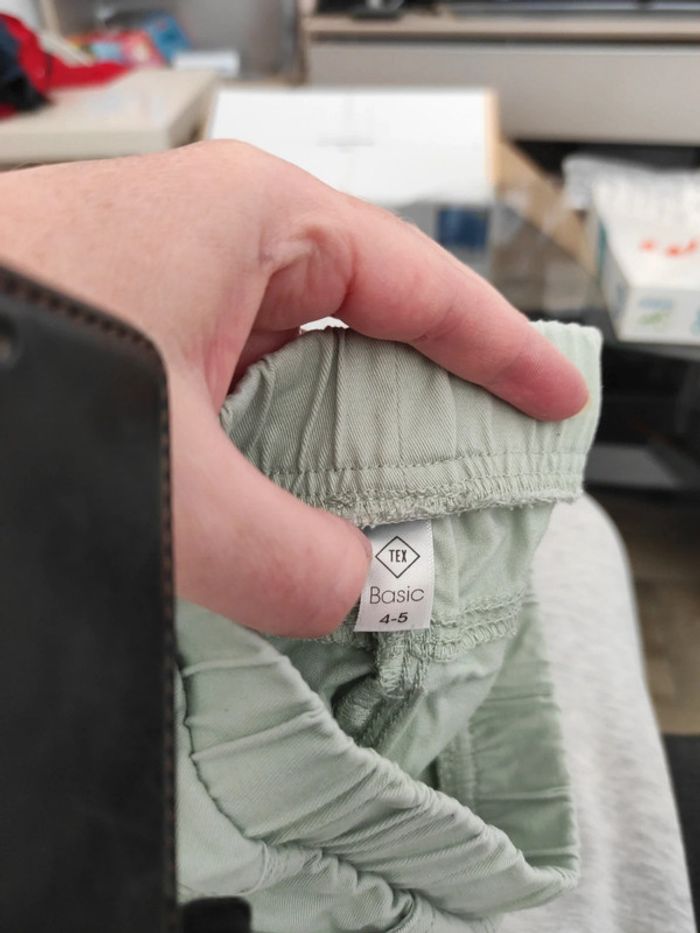 pantalon 4/5ans - photo numéro 4