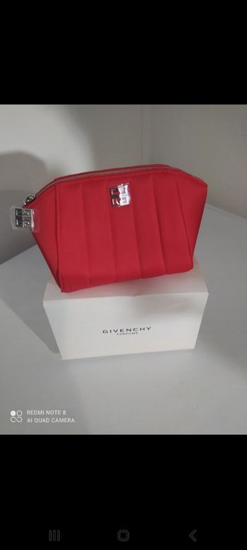 Trousse de maquillage satinée Givenchy