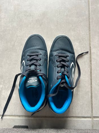 Chaussures de tennis UMBRO 38