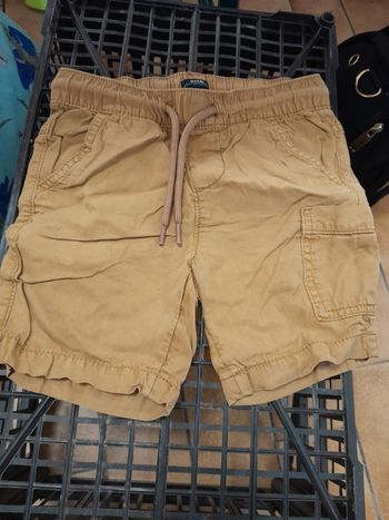 Short moutarde 