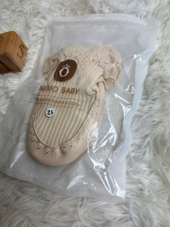 👟 Chaussons bébé beiges – Taille 12 mois shein - photo numéro 2