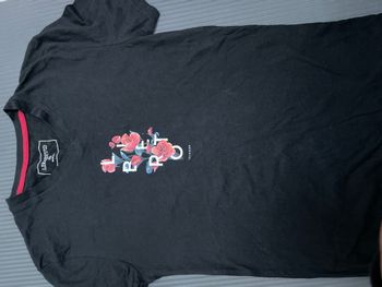 TEE shirt