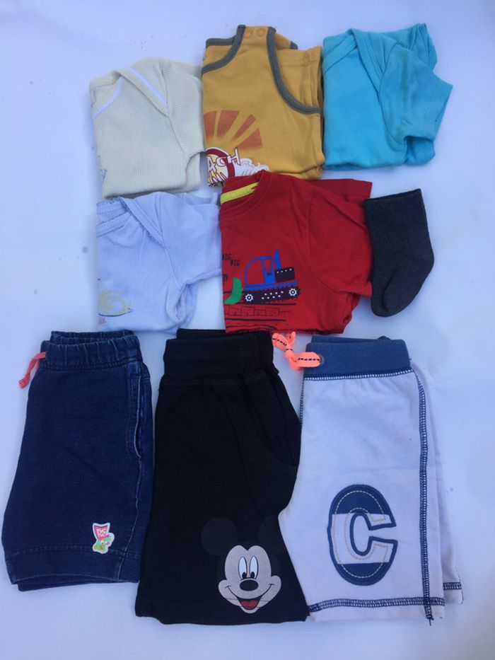 vêtements garçon 18 mois shorts tee-shirts bodies