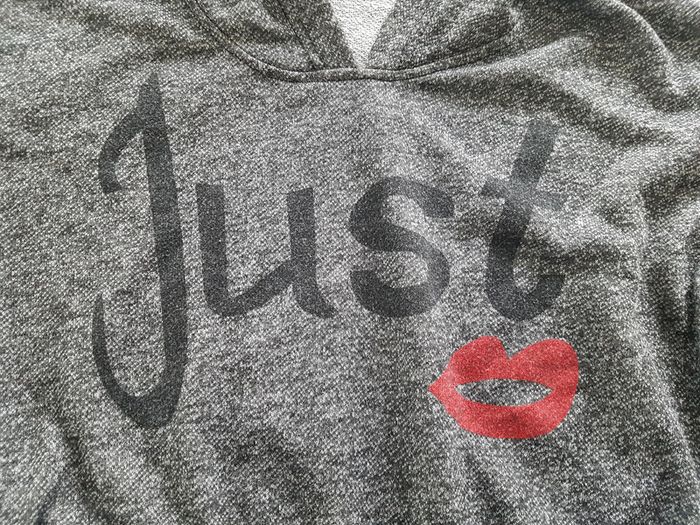 Sweat court stylé à capuche 12 ans - photo numéro 5